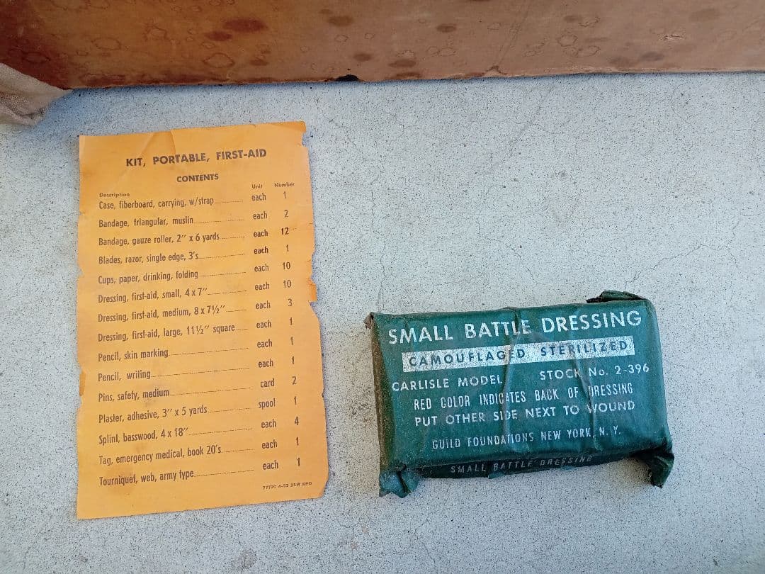 カリフォルニア州　救急キット　1940年代　第二次世界大戦　米軍
