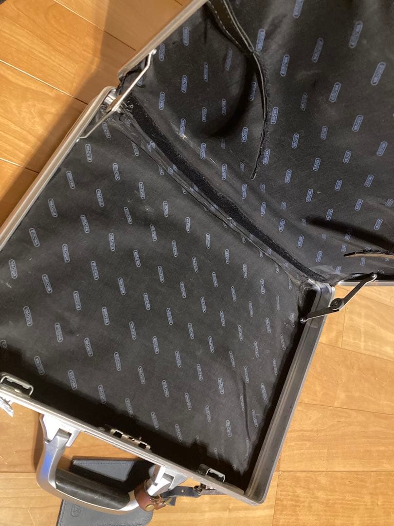 RIMOWA リモワ　アタッシュケース