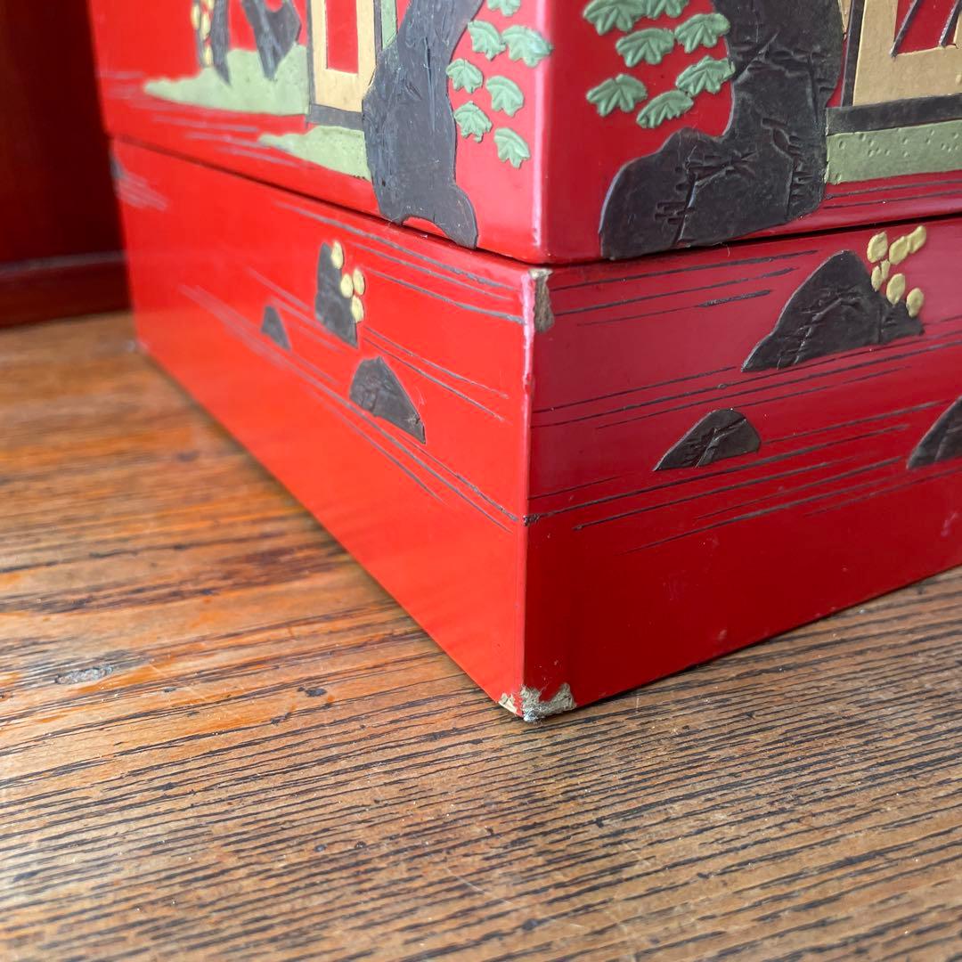 時代物　琉球漆器　重箱　５段　朱塗り　木箱入り　堆錦　東洋骨董　漆器