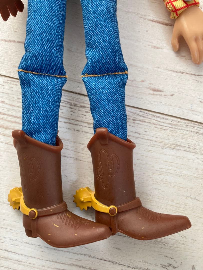 トイストーリー　リアルサイズトーキングフィギュア　ウッディ　バズ　ジェシー