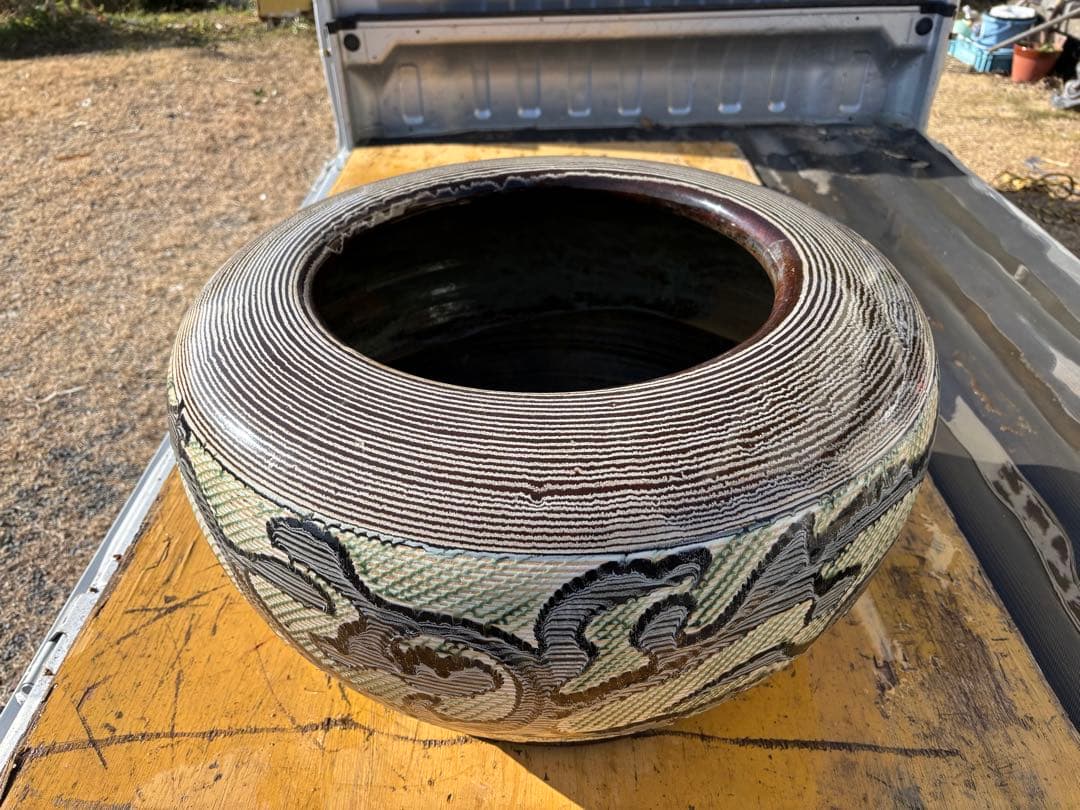 大型火鉢　装飾的な模様の 陶器　昭和初期　昭和レトロ