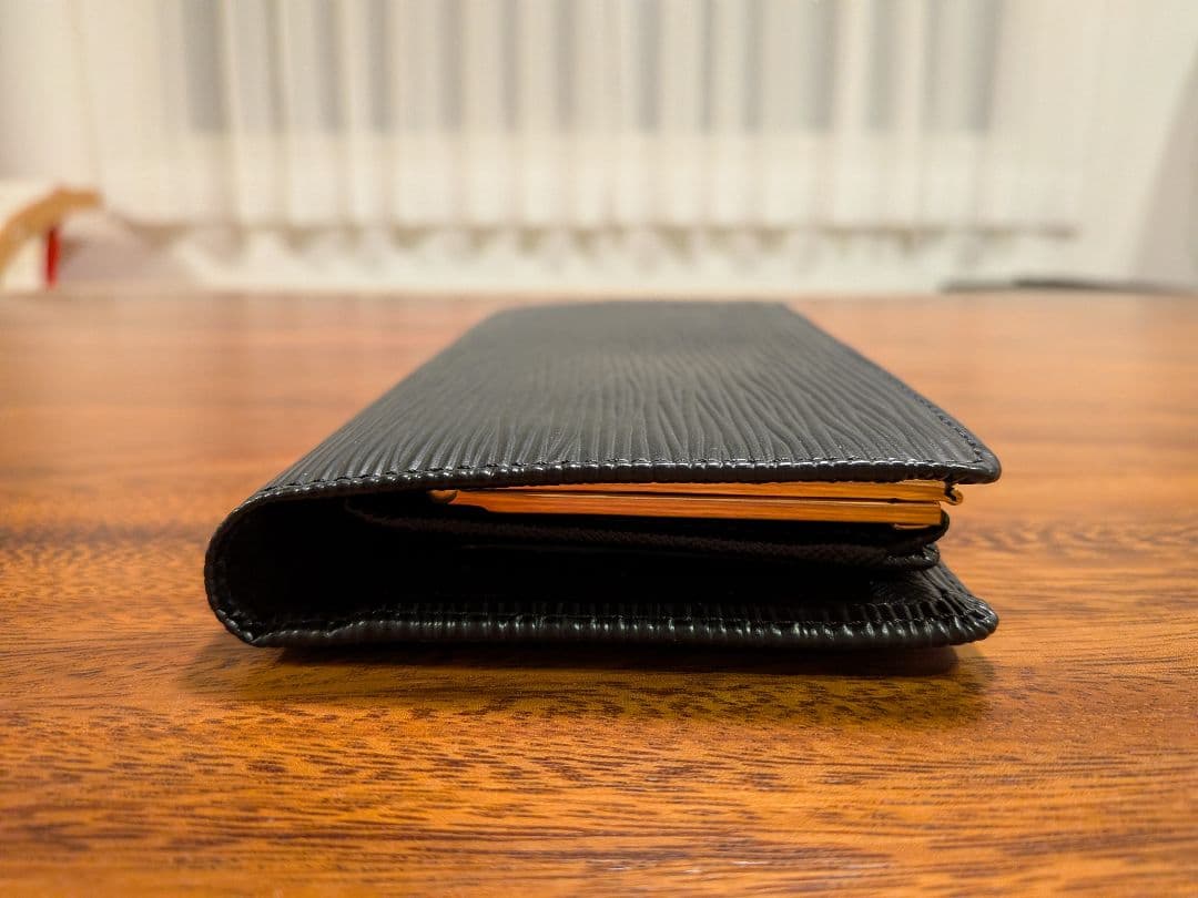 ルイヴィトン 財布 コンチネンタル ヴィエノワ M63252 ブラック エピ