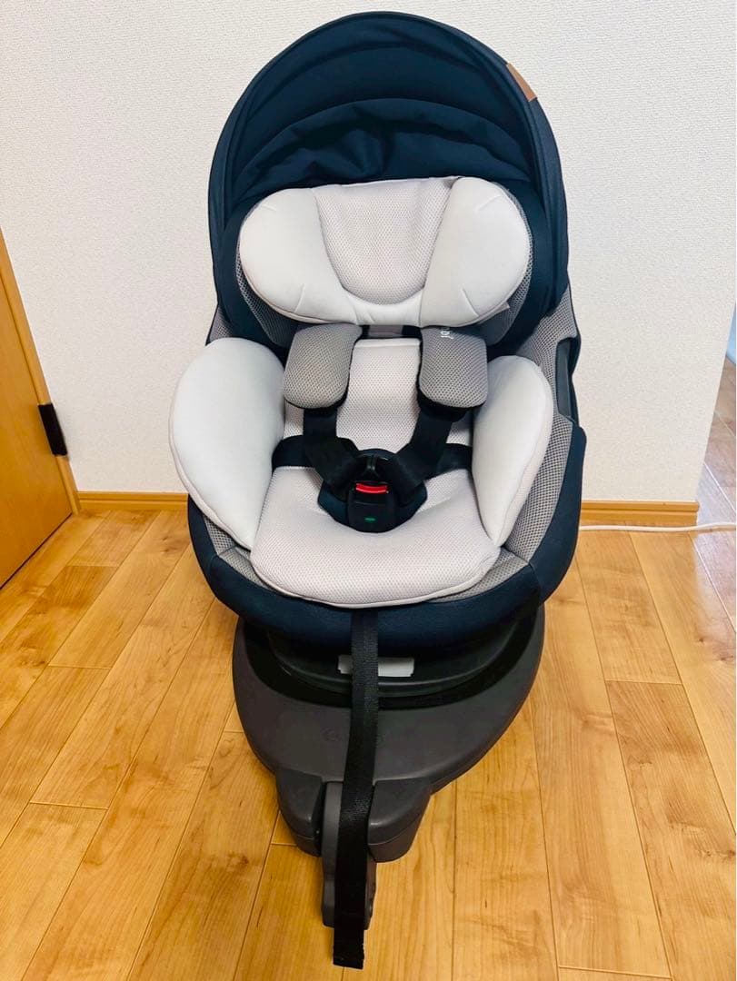 極美品✨Combi コンビ THE S ISOFIX ZA-670