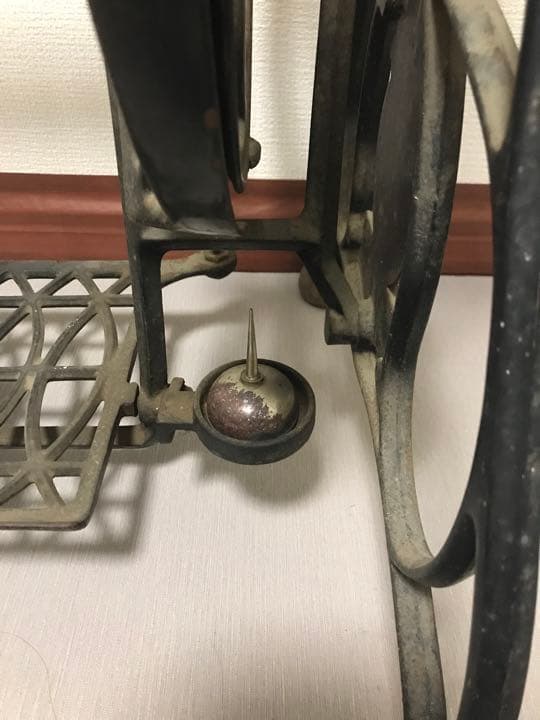 アンティーク　レトロ　ヴィンテージ  古道具　ガーデニング　ミシン脚　ガーデン