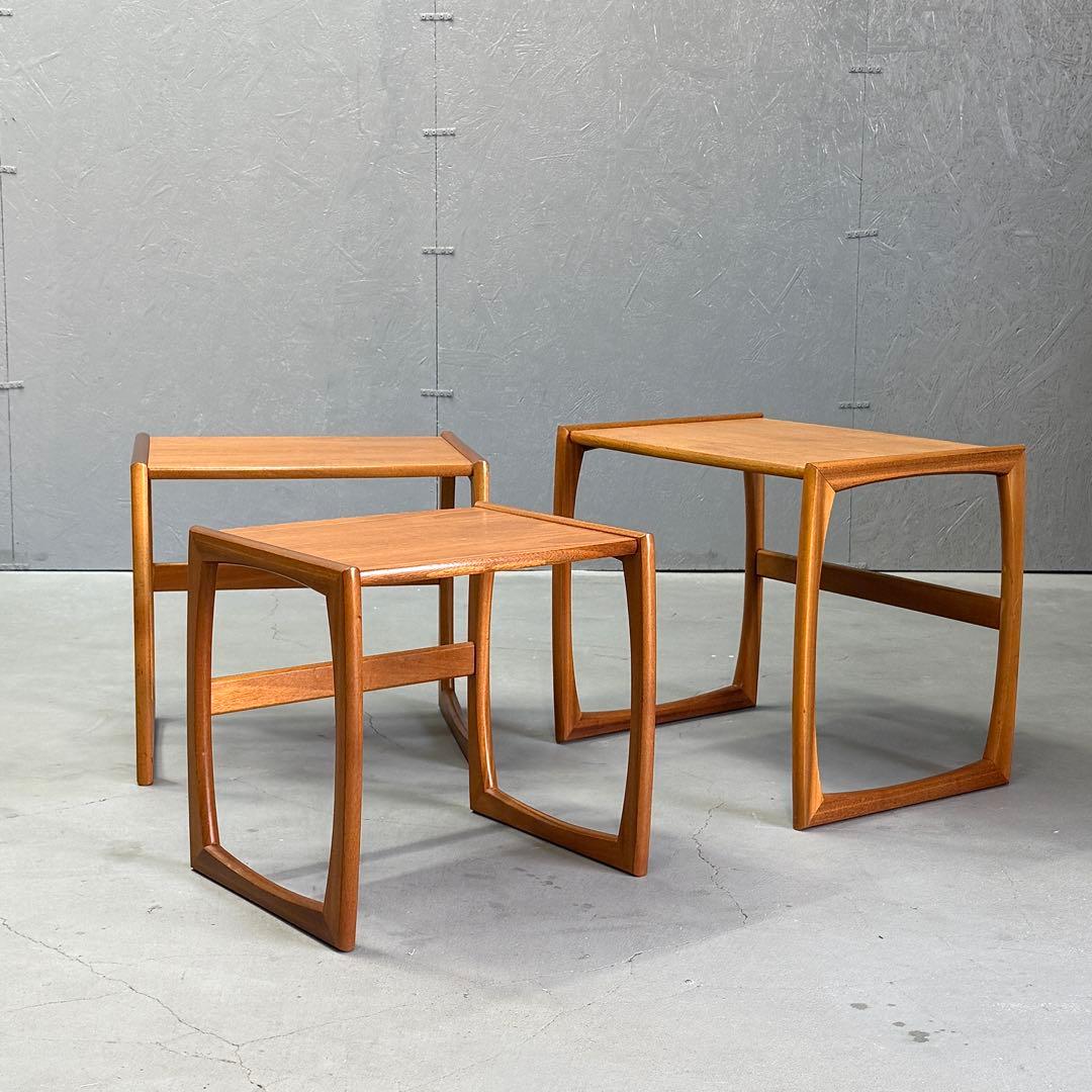 イギリス ヴィンテージ チーク ネストテーブル