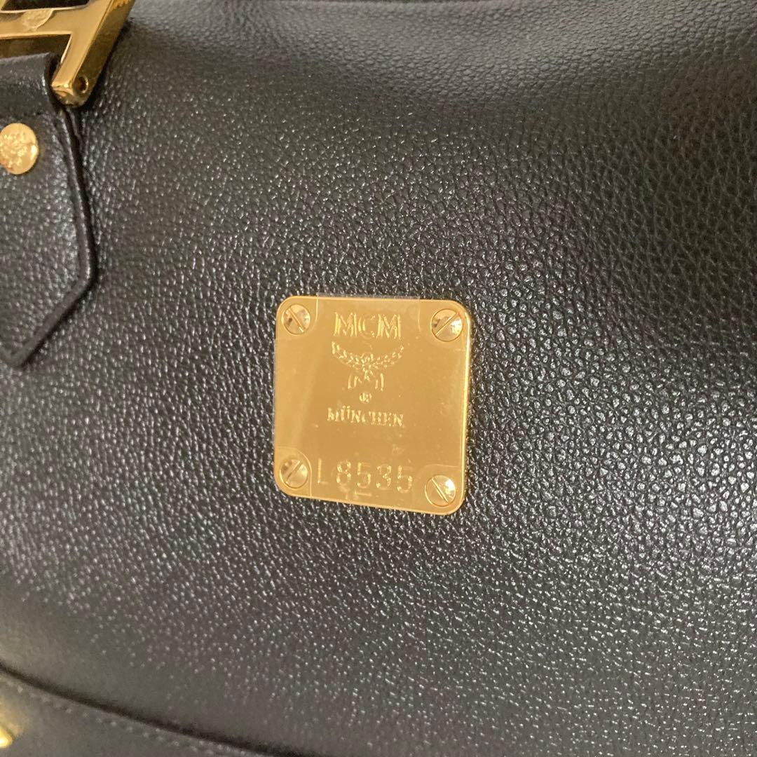 未使用品　MCM　ハンドバッグ　オールレザー　ロゴプレート　ボストン　保存袋付