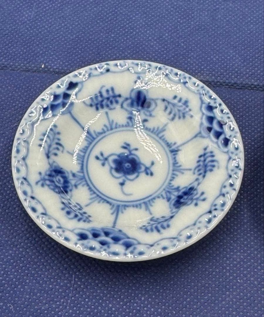 ヴィンテージ ロイヤルコペンハーゲン　小皿3枚。長期保存、美品