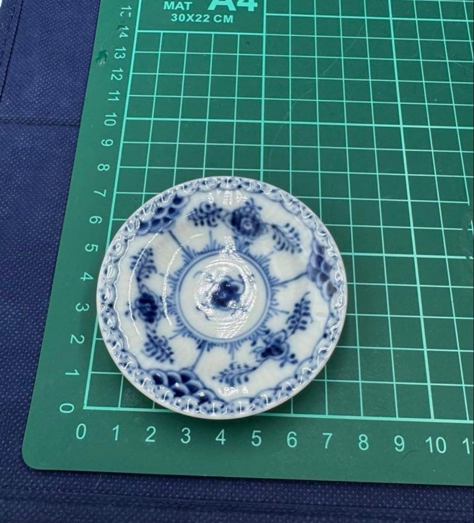 ヴィンテージ ロイヤルコペンハーゲン　小皿3枚。長期保存、美品