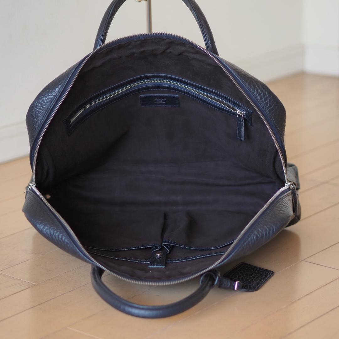 【極美品・定価85,800円】 hinn エンボスレザー ビジネスバッグ