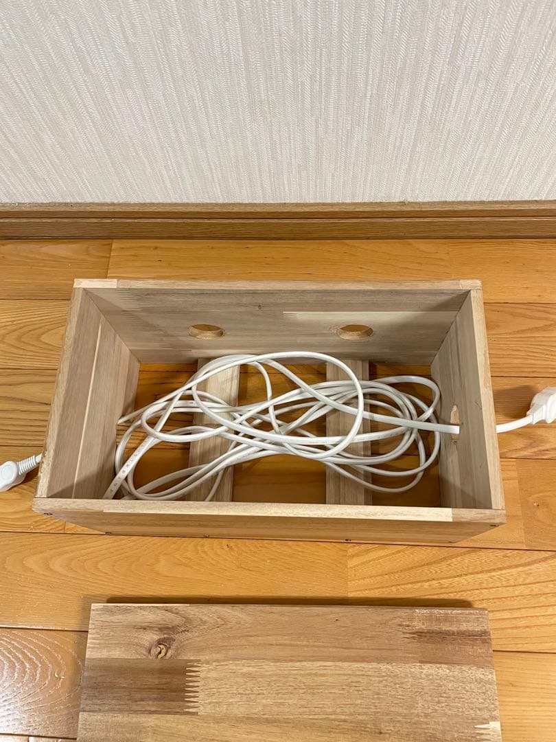 前面目隠しあり。30キューブ水槽台