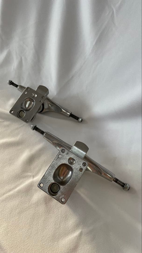 激レア！スケボー トラックGULLWING SIDEWINDER1 【送料無料】