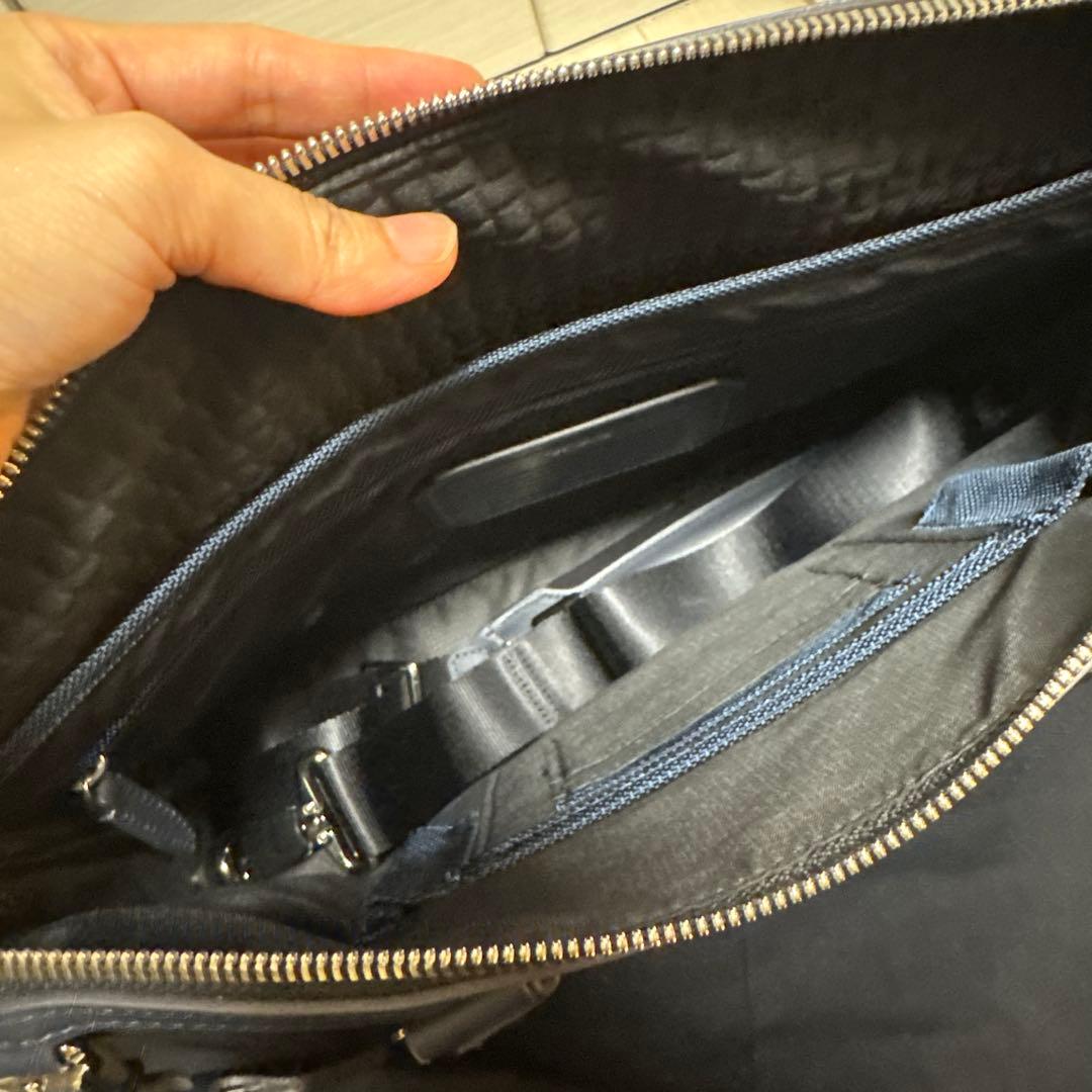 【28年まで保証期間】TUMI JARVIS スリムブリーフ ブラック✕ネイビー