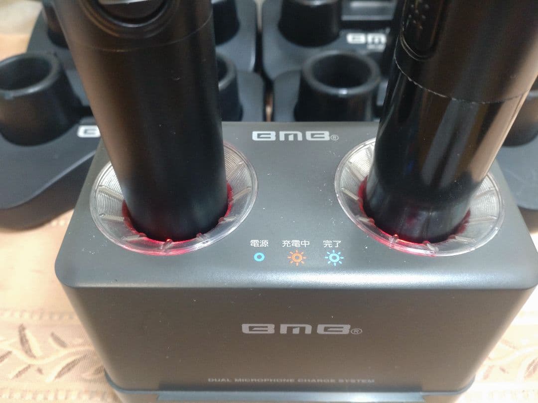 BmBマイク充電器