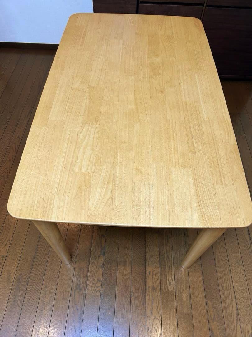 ダイニングテーブル　135幅