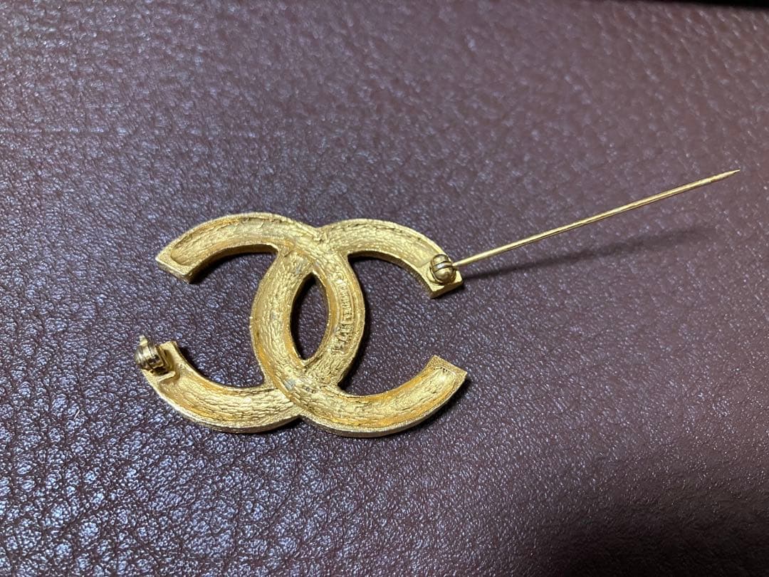 takashi　CHANEL ゴールド CCロゴ ブローチ