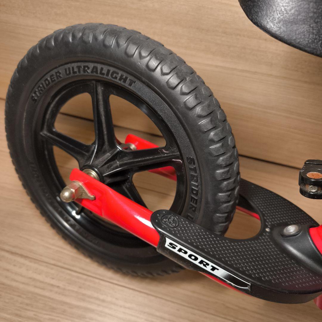 良品 STRIDER バランスバイク レッド　12インチ SPORT スポーツ