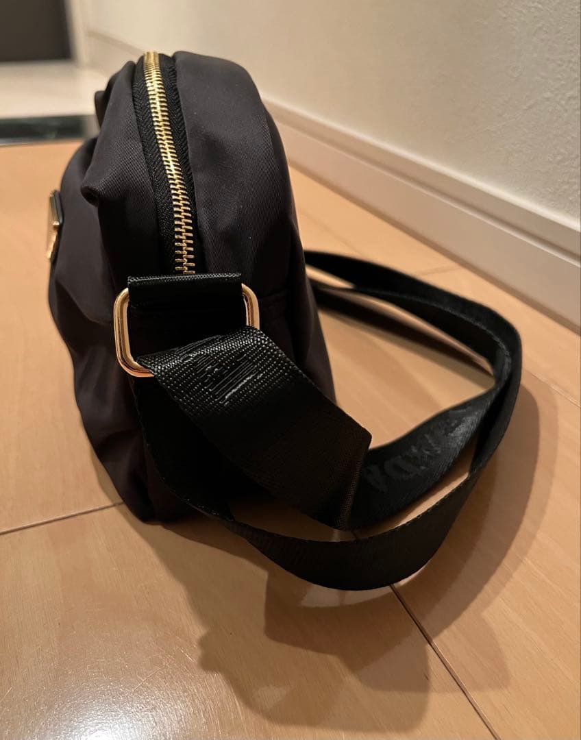 お値下げ中♡早い者勝ちPRADA ブラックショルダーバッグ　新品未使用♡