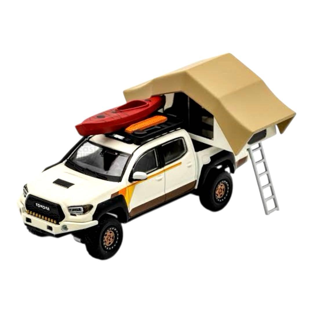 ミニカー 1/64 Toyota Tacoma Tacozilla