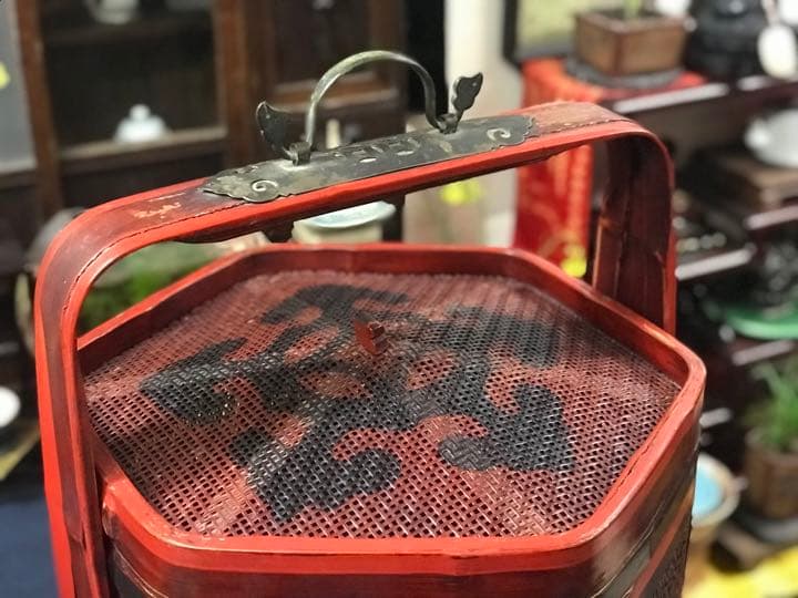 シノワズリ　赤色大籠　アンティーク　古美術　骨董　カゴ　籠　かご 食籠