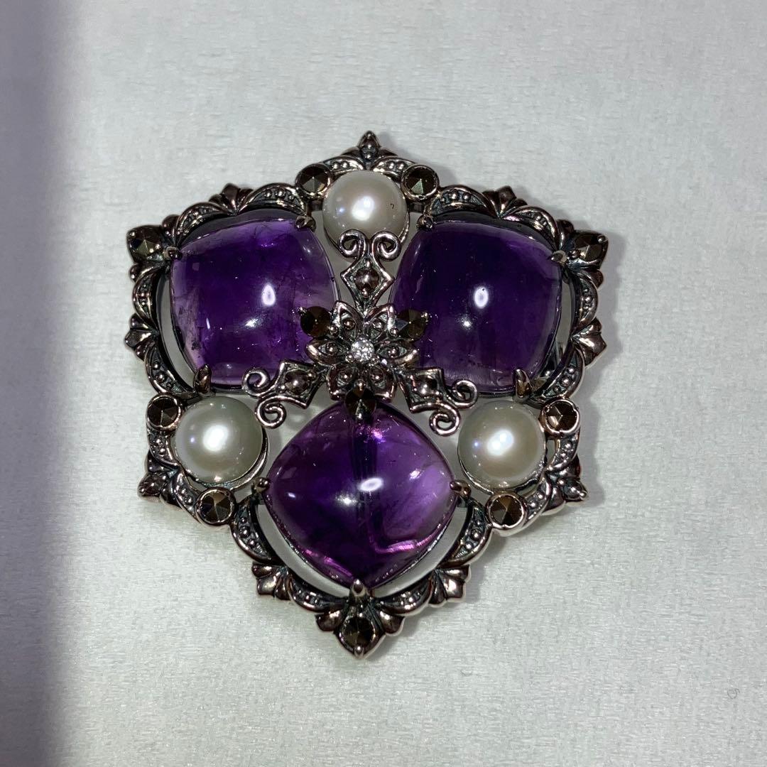 碌山　アメジストとパールのブローチ
