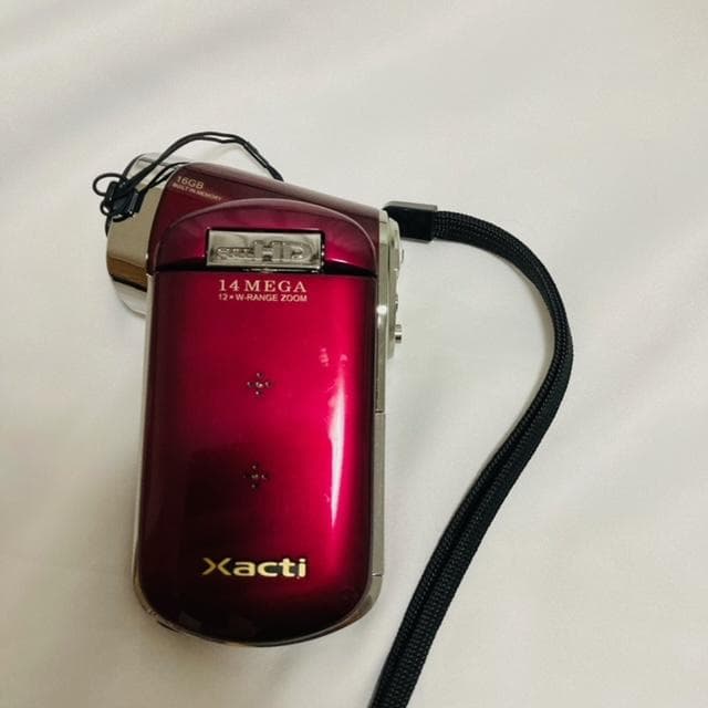 SANYO Xacti DMX-CG110 デジタルムービーカメラ レッド