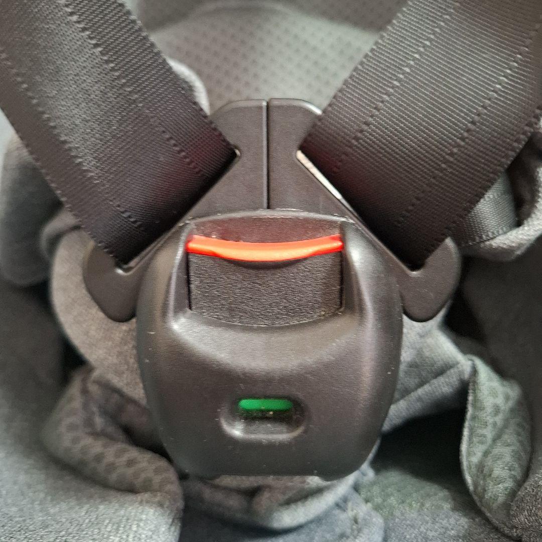 【極美品】エールべべ クルット5 Oui グレー クッション丸洗い済み