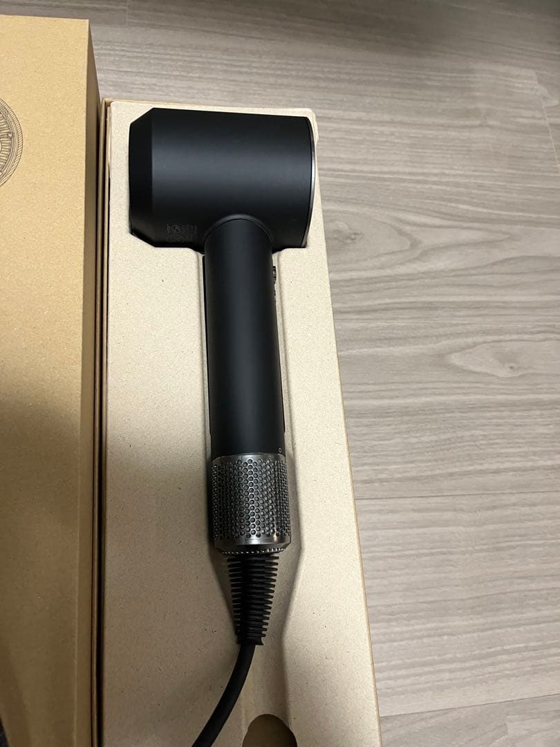 スタンド付　ダイソン ドライヤー Supersonic ブラック