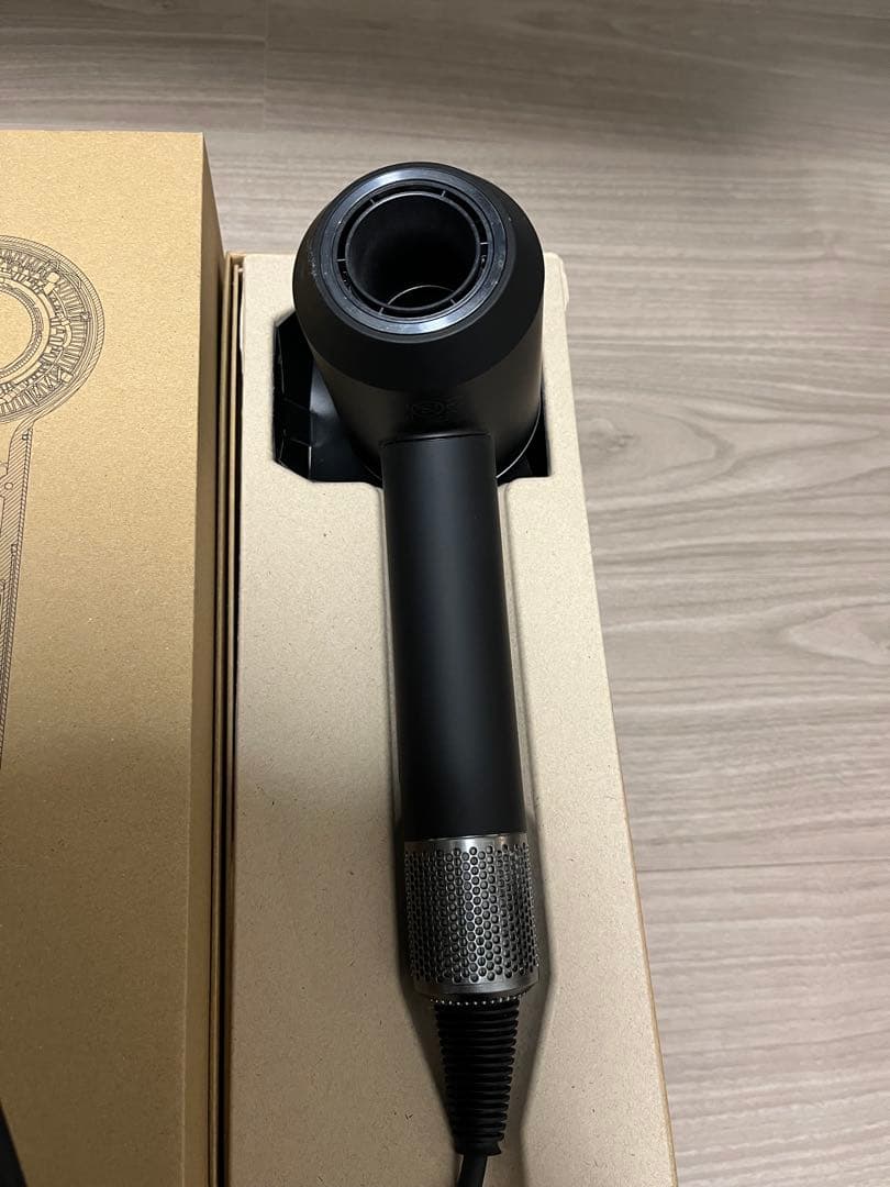 スタンド付　ダイソン ドライヤー Supersonic ブラック