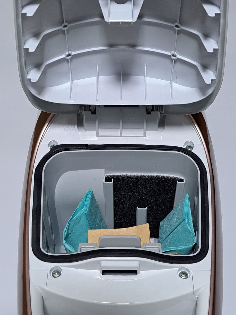 アイリスオーヤマ軽量紙パッククリーナーIC-BTA4-P