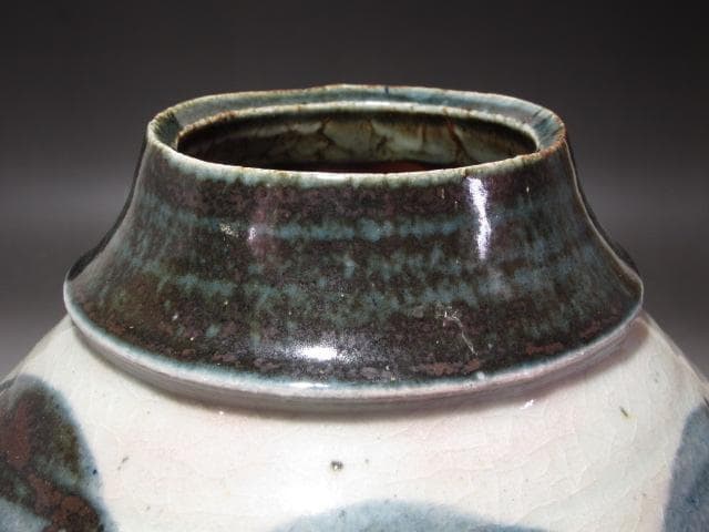 ☆　河井寛次郎　呉須草花図壺　雰囲気ある品です☆y539