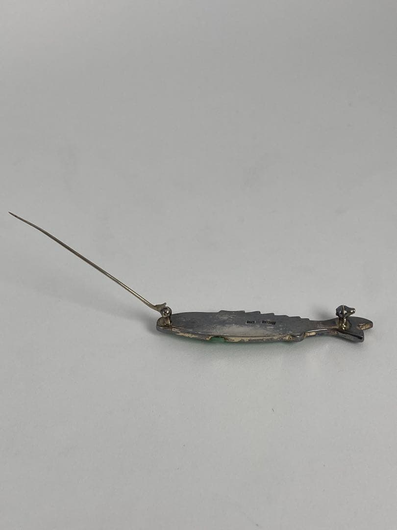 翡翠 珍しい鯉型ブローチ K18 silver刻印 8.19g