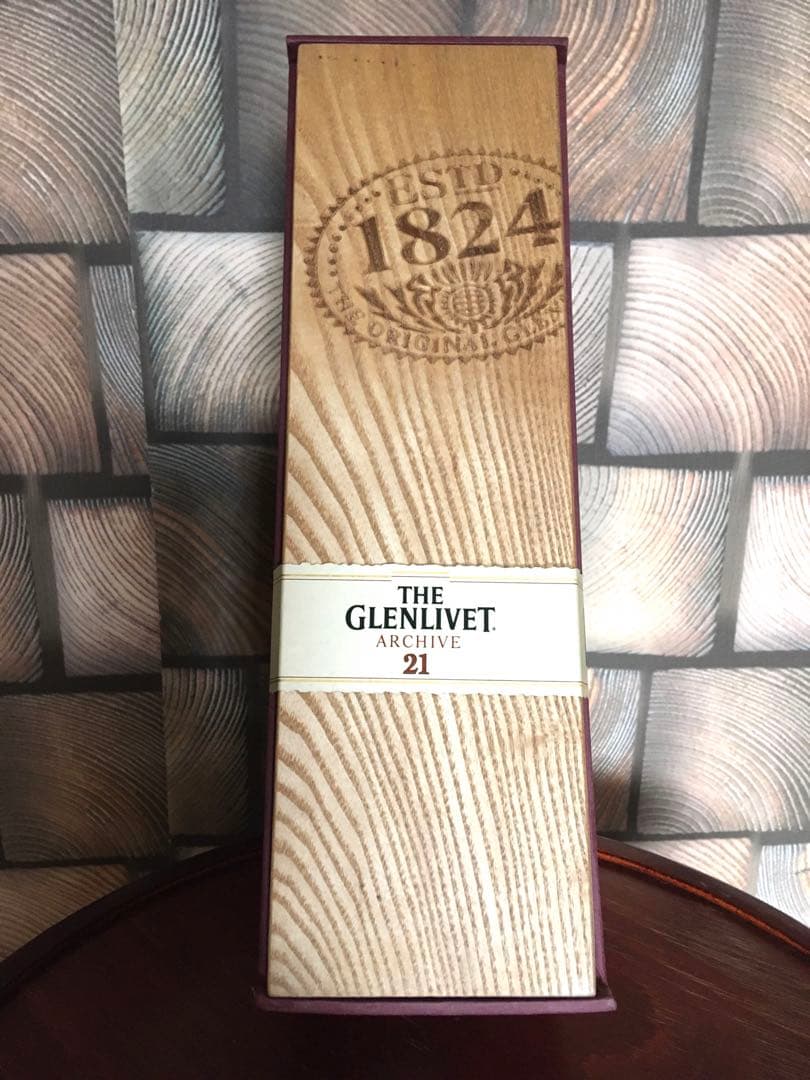 【箱付き】グレンリヴェット・アーカイヴ・21年 ウイスキー700ml