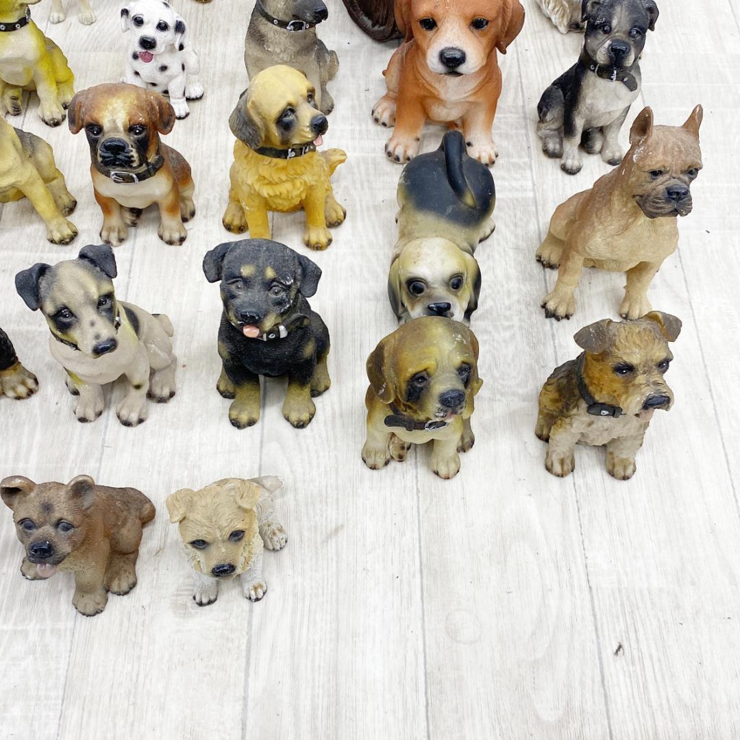 犬の置物まとめ売り陶器製30体位