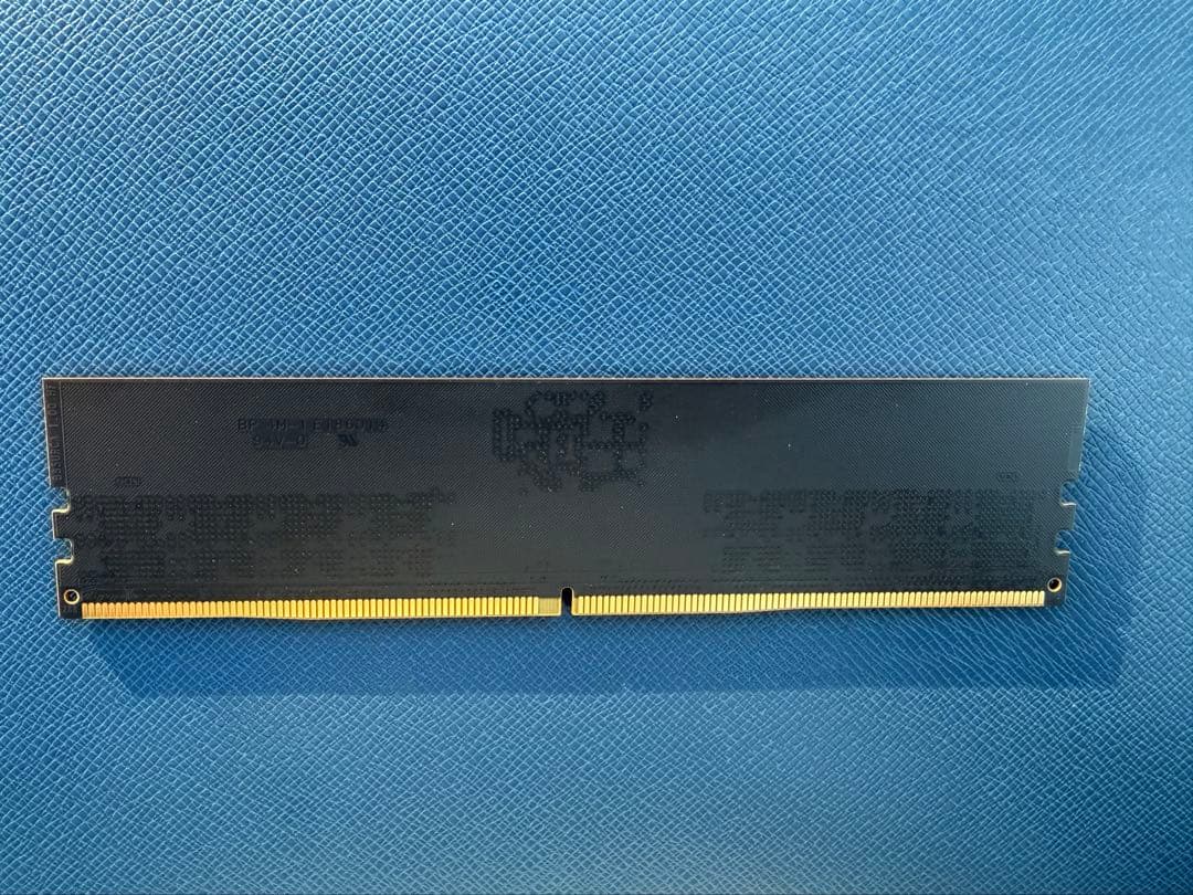 CFD STANDARD 16GB DDR5 メモリ