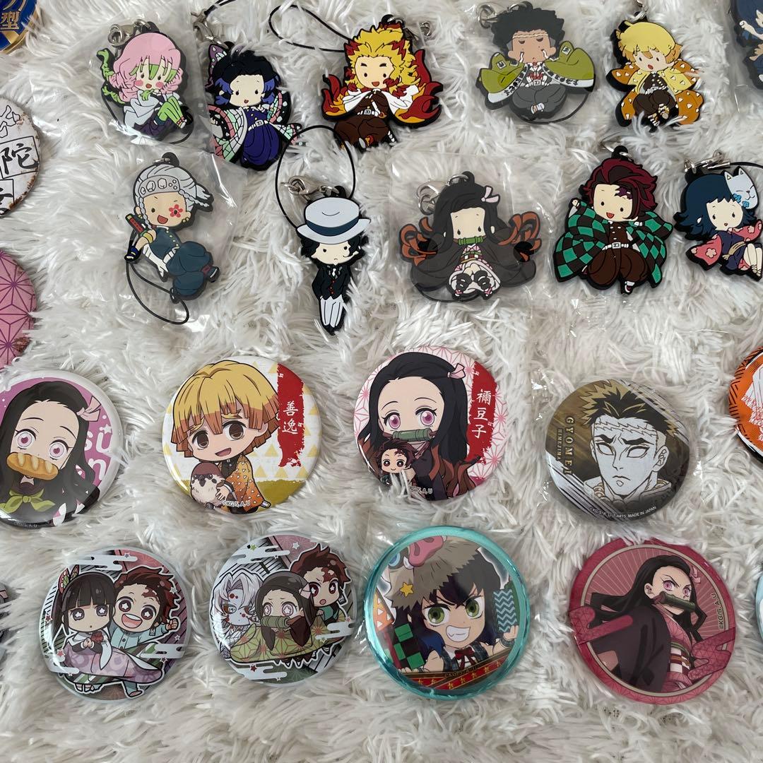 ☆☆鬼滅の刃・フィギュア・マスコット・缶バッジ等☆まとめ売り☆☆