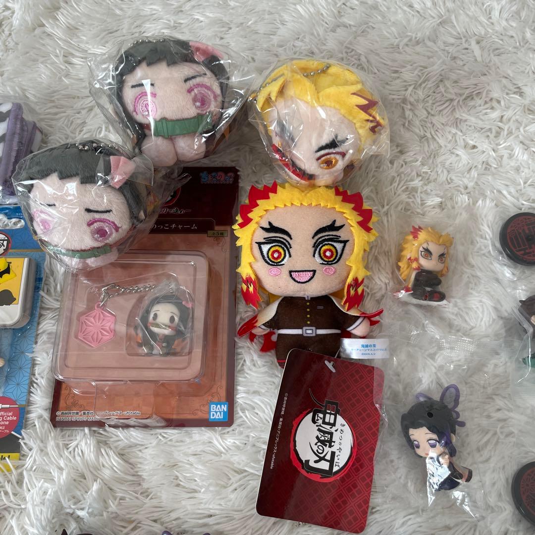 ☆☆鬼滅の刃・フィギュア・マスコット・缶バッジ等☆まとめ売り☆☆