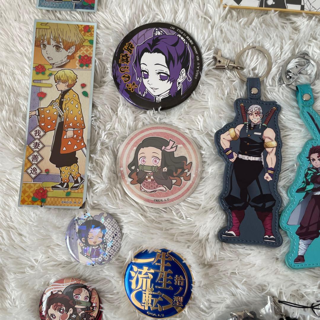 ☆☆鬼滅の刃・フィギュア・マスコット・缶バッジ等☆まとめ売り☆☆