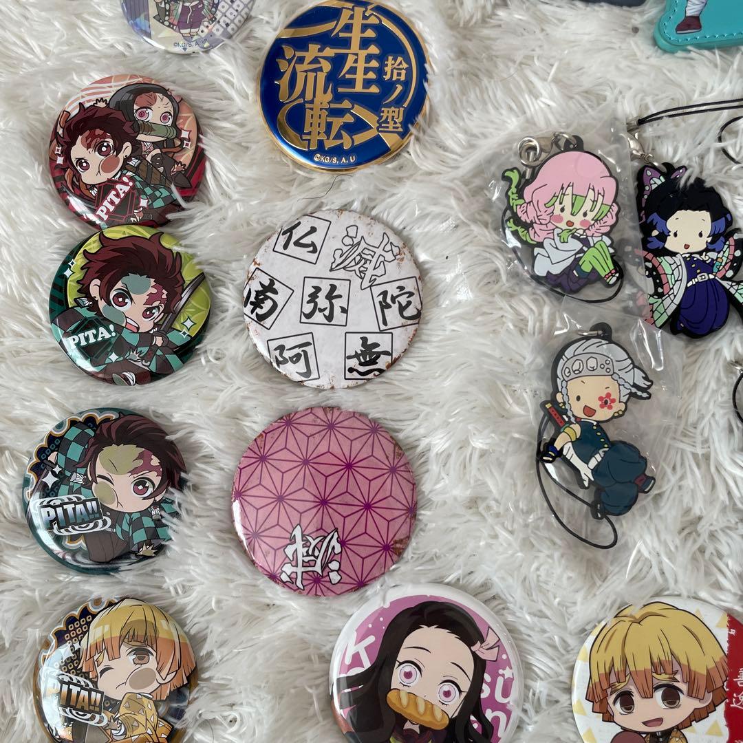 ☆☆鬼滅の刃・フィギュア・マスコット・缶バッジ等☆まとめ売り☆☆