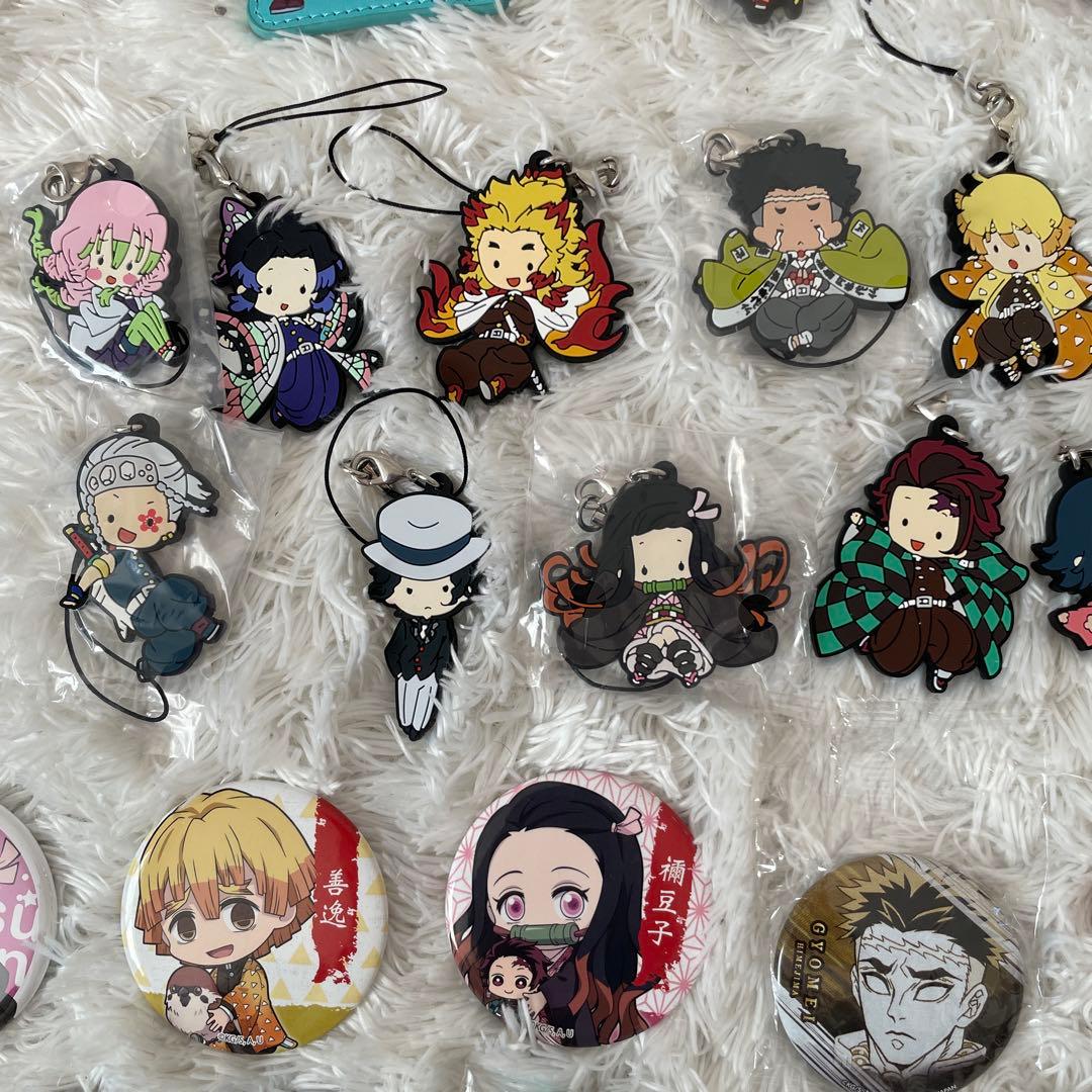 ☆☆鬼滅の刃・フィギュア・マスコット・缶バッジ等☆まとめ売り☆☆