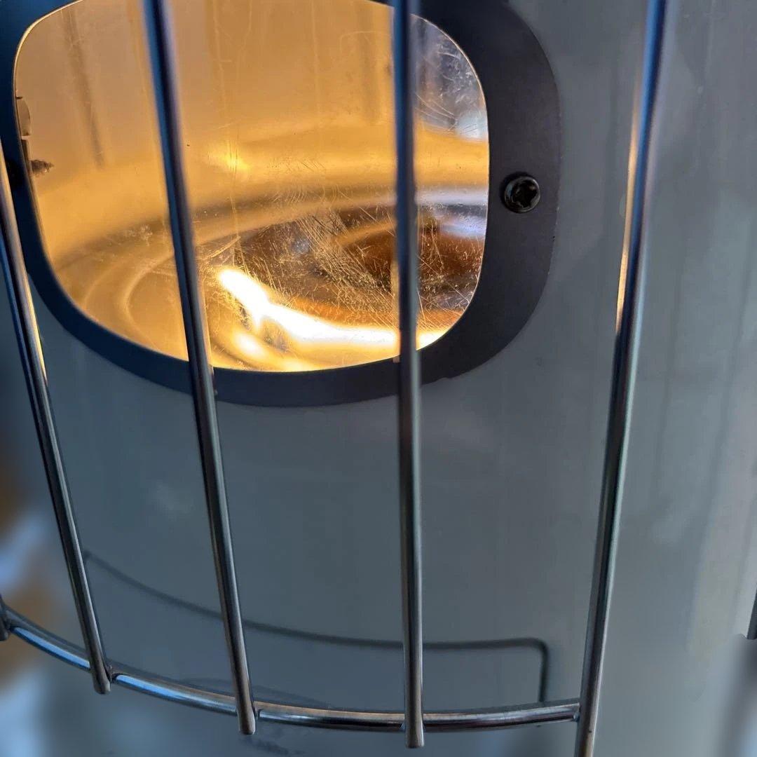 コロナ石油ストーブ 円筒形 ホワイト