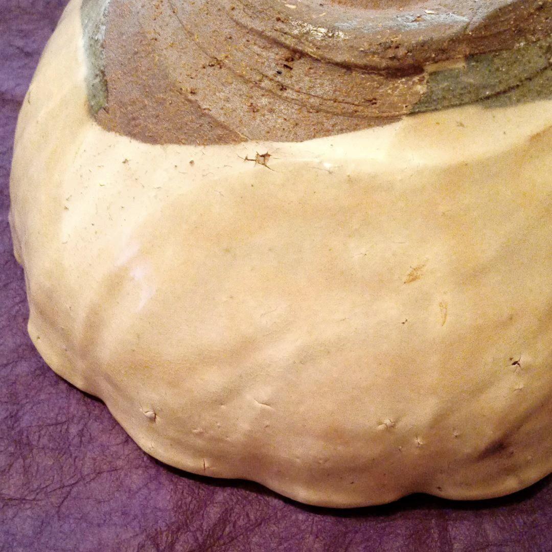 信楽焼　粉引輪花8寸鉢