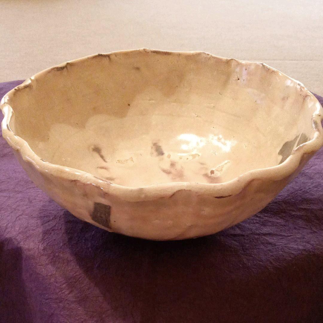 信楽焼　粉引輪花8寸鉢