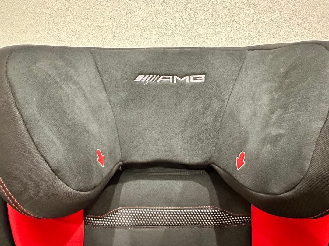 メルセデスベンツ　AMG ジュニアシート
