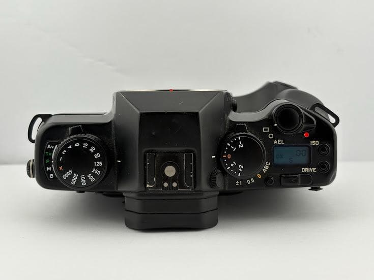 ★美品 訳アリ★コンタックス ST ボディ / バッテリーホルダー p-7