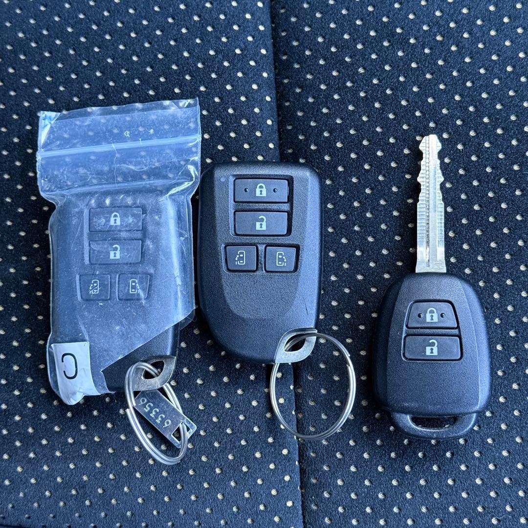 ハイエース　スマートキー　キーレス　3個セット　4ボタン　両側パワースライド