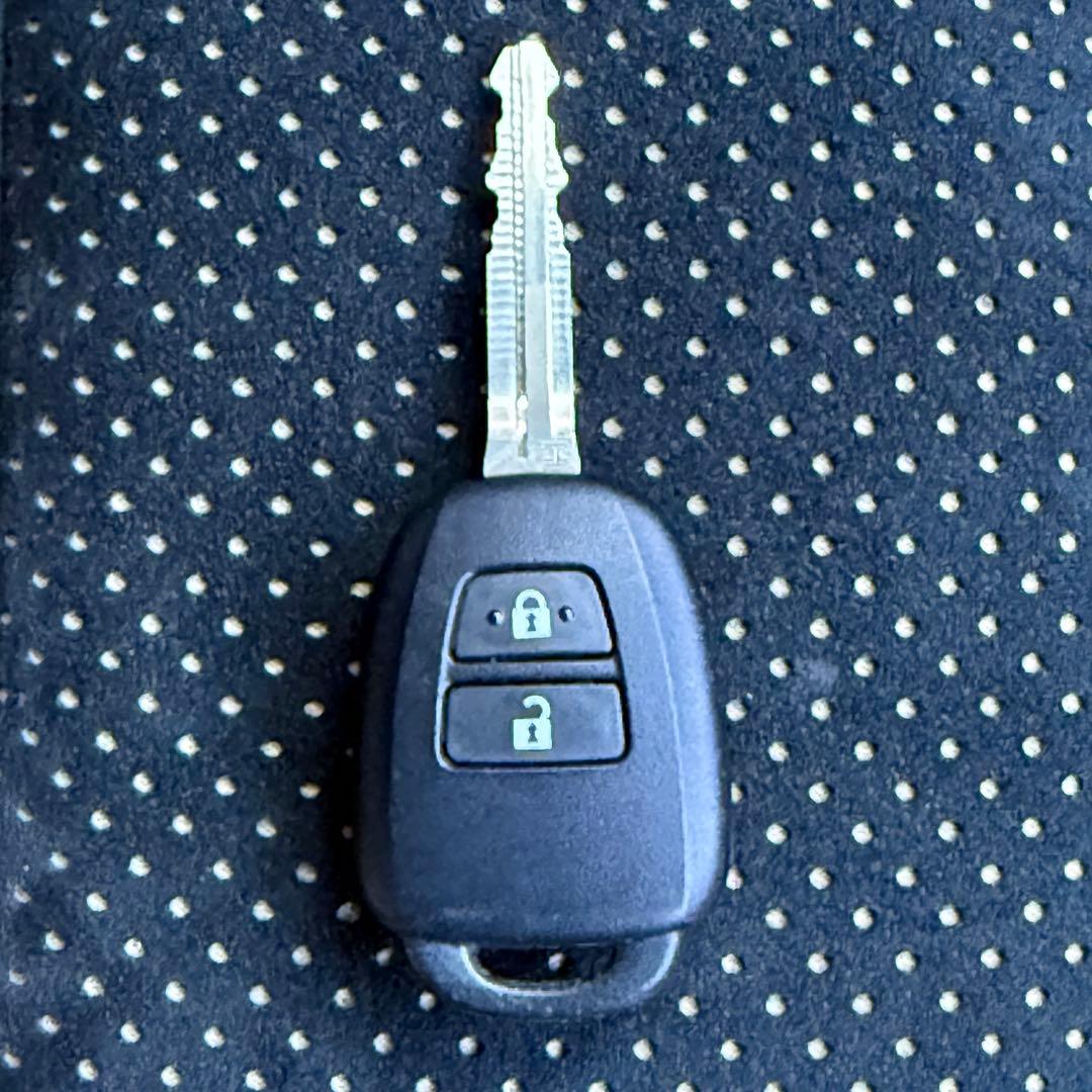 ハイエース　スマートキー　キーレス　3個セット　4ボタン　両側パワースライド