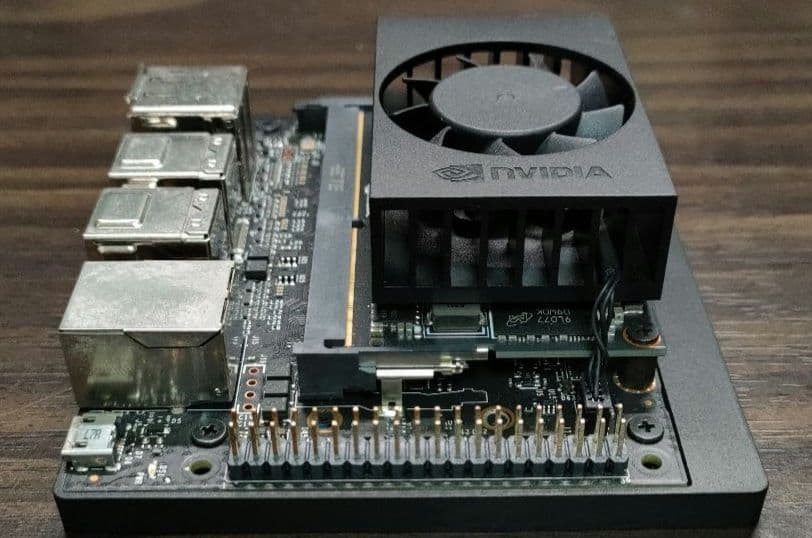 NVIDIA Jetson Xavier NX 開発者キット