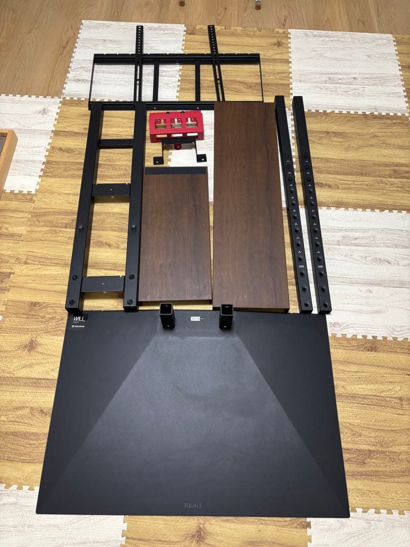 WILL.、テレビスタンド