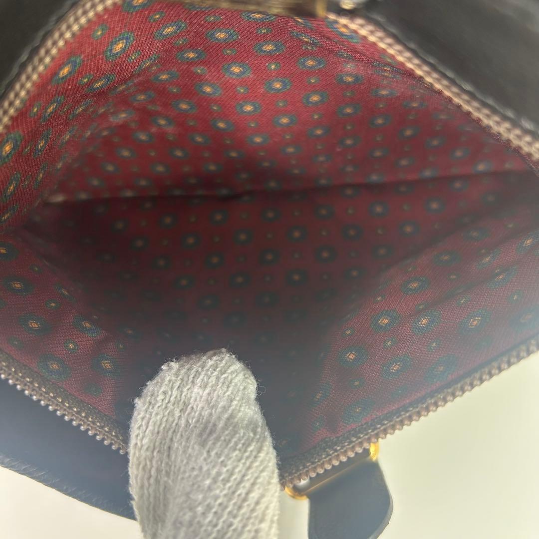 ロエベ ショルダーバッグ アナグラム ゴールド金具 本革 黒