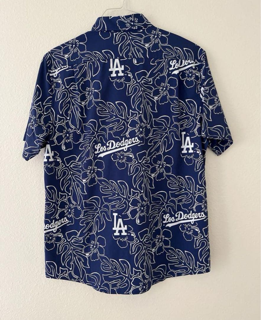 ロサンゼルス　ドジャース　レインスープナー　アロハシャツ　シャツ　米国購入　新品